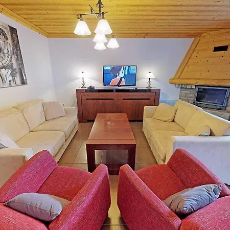 Charming With View On Mont Blanc Peisey-Nancroix