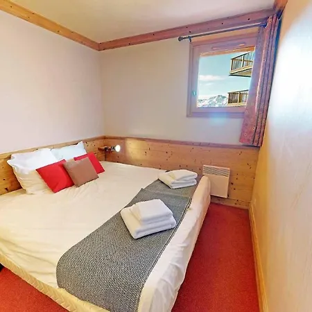 Charming With View On Mont Blanc Peisey-Nancroix